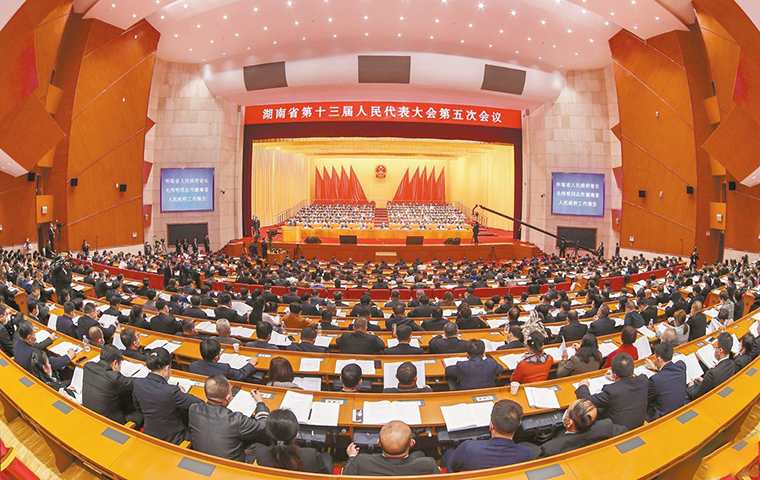 胡國(guó)安委員出席湖南省政協(xié)十二屆五次會(huì)議，提案引多方熱議媒體聚焦報(bào)道